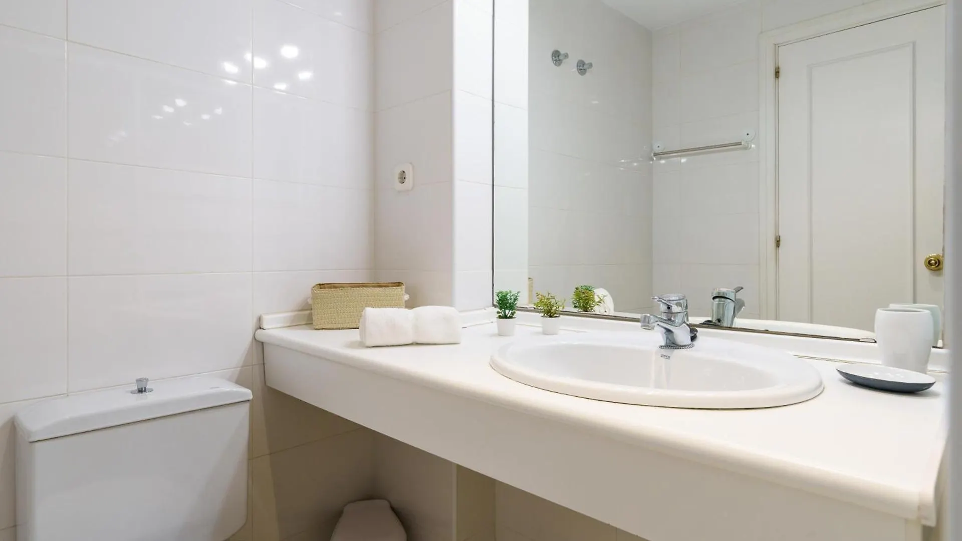 Apartment Hispanidad With Pool - Happy Rentals Fuengirola 0*,